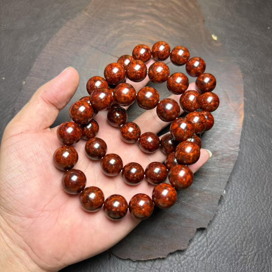 The Art of Wearing Bead Bracelets: A Journey of Mindfulness